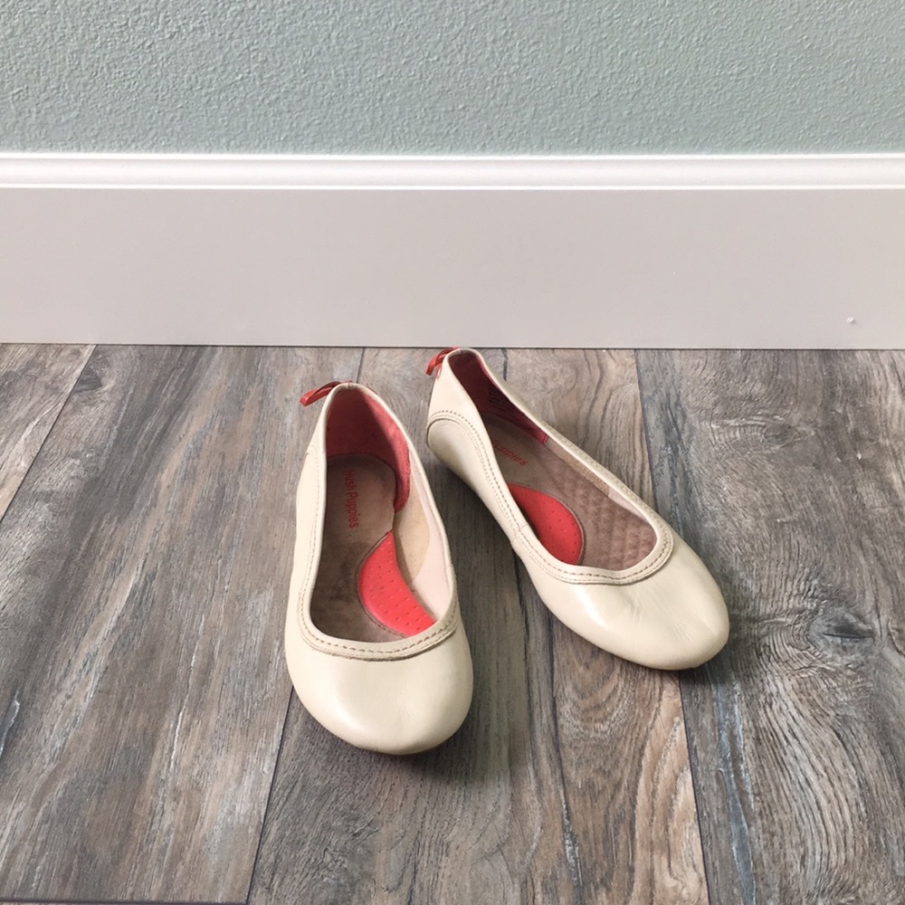 Cream flats